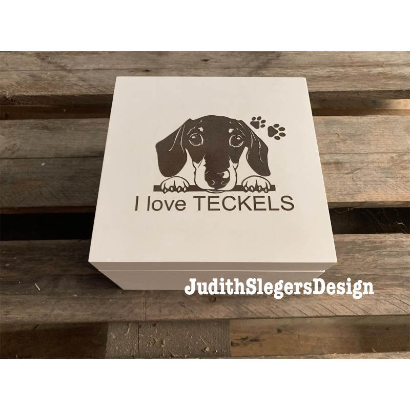 Kistje met EIGEN tekst/afbeelding gegraveerd 